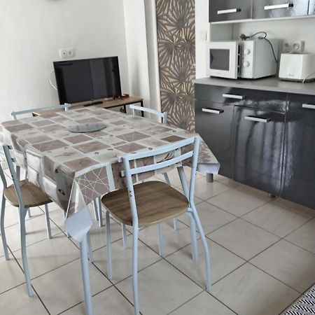 Appartement Location saisonniere à Cozes Extérieur photo